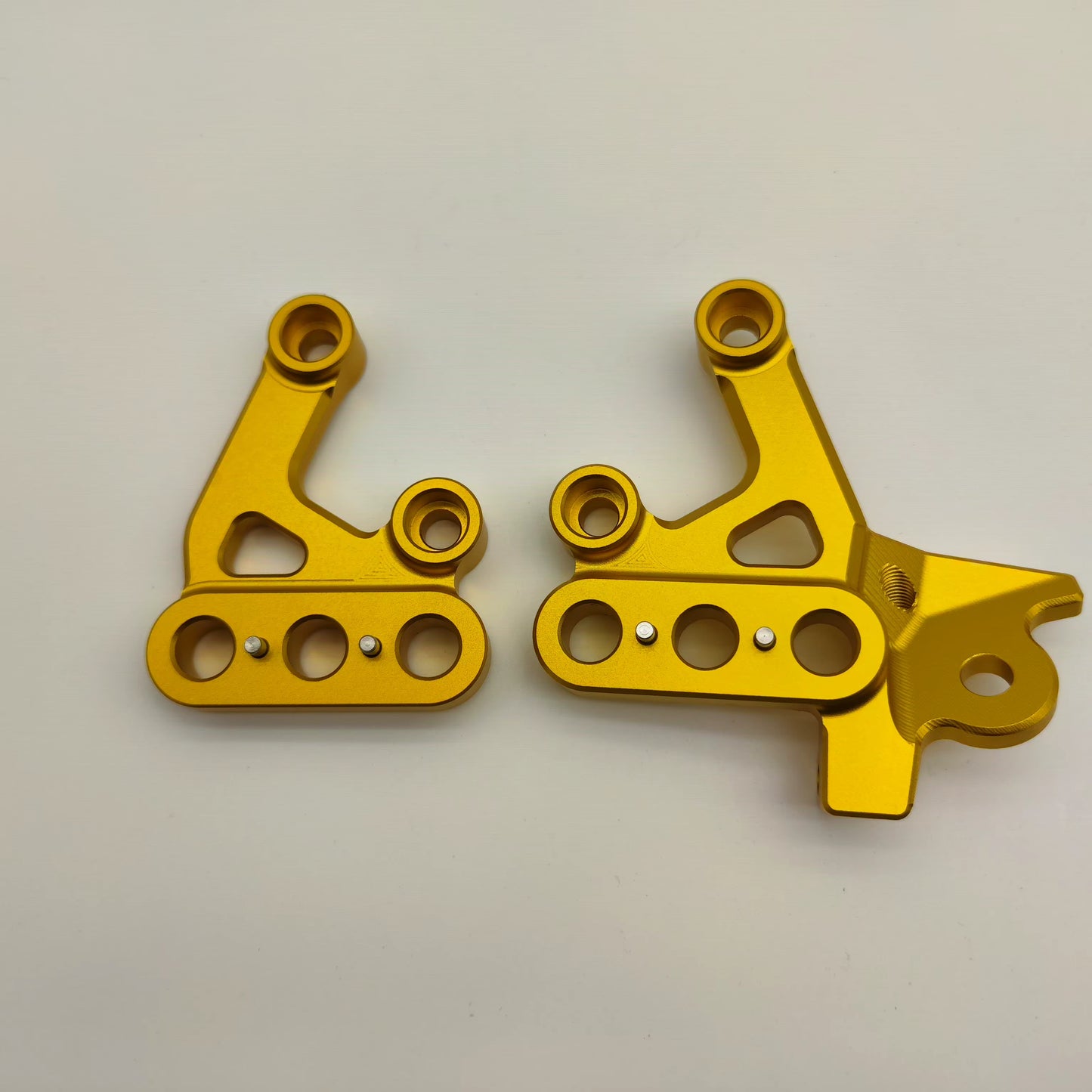 CNC Part Upgraded Foot Pegs Bracket Sur Ron Light Bee