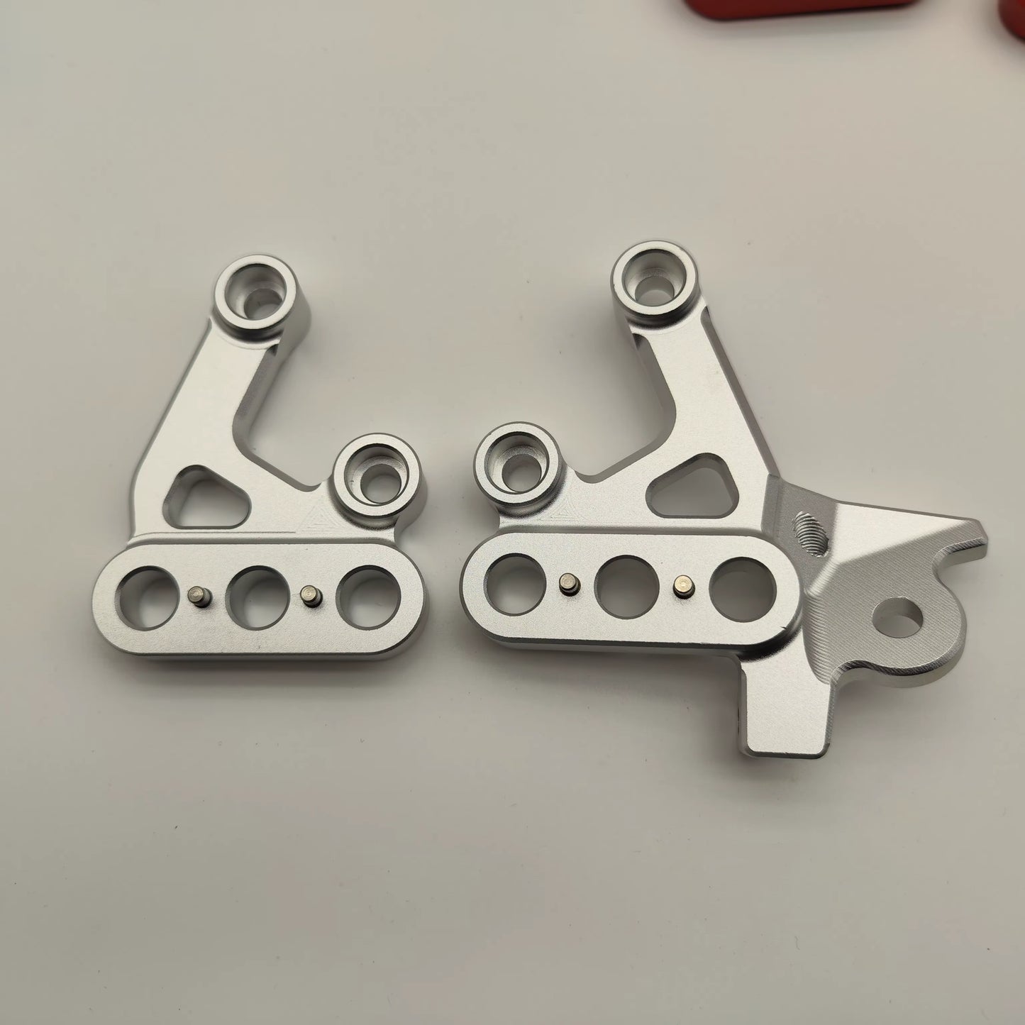 CNC Part Upgraded Foot Pegs Bracket Sur Ron Light Bee